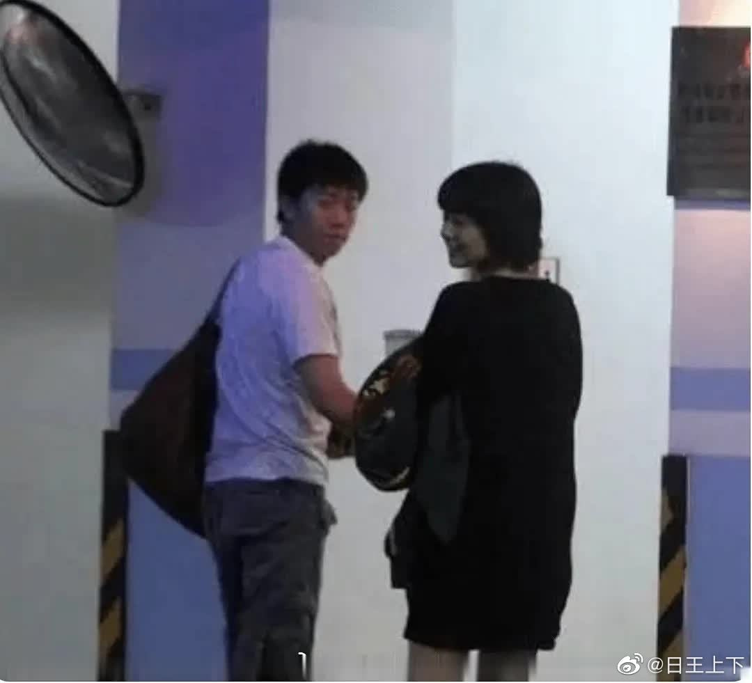 轻松一刻:男人兜里没有钱,出门办事狗都嫌! 轻松一刻:男人兜里没有钱,出门办事狗都嫌!