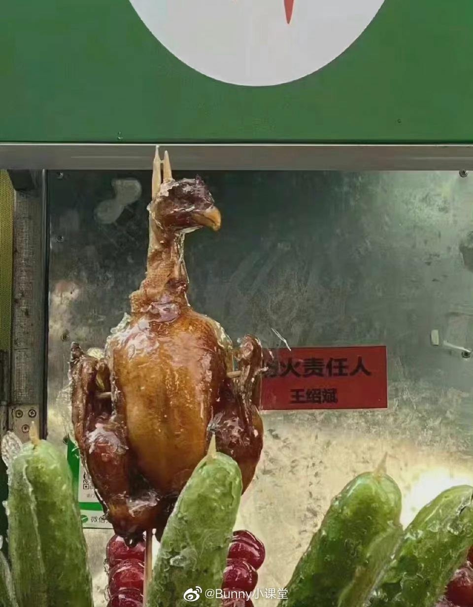 轻松一刻:这哪是厨房啊,这是盘丝洞吧? 轻松一刻:这哪是厨房啊,这是盘丝洞吧?