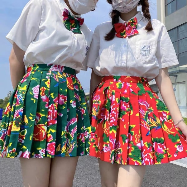 轻松一刻:这哪是厨房啊,这是盘丝洞吧? 轻松一刻:这哪是厨房啊,这是盘丝洞吧?