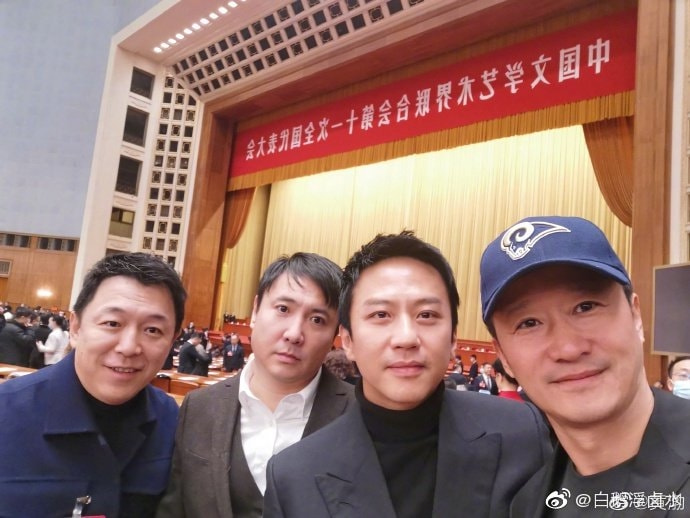 轻松一刻:打工是不可能打工的,只有偷电缆维持生活 轻松一刻:打工是不可能打工的,只有偷电缆维持生活