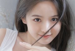 精品短笑话：斗地主二缺一，谈恋爱一缺一