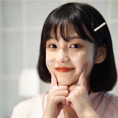 有趣的内涵段子：如果你胸大，没有脑子也行