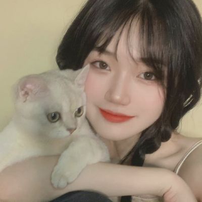 搞笑女网名：别摸我的婴儿肥