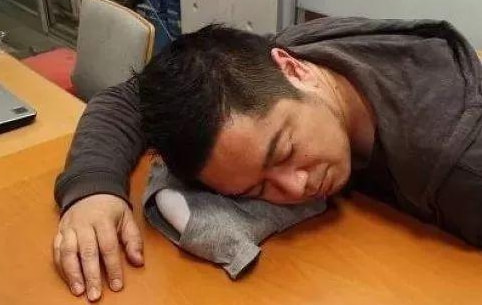 轻松一刻:宅男福音,可以光明正大的舔屏了! 轻松一刻:宅男福音,可以光明正大的舔屏了!