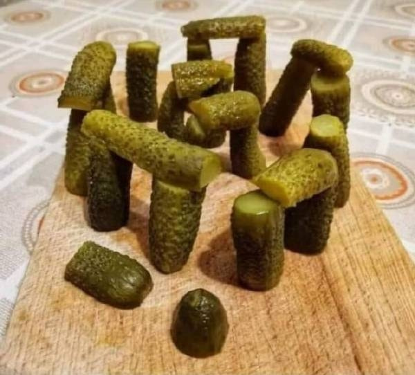 轻松一刻:那是两颗西瓜吗?远远看着那么大! 轻松一刻:那是两颗西瓜吗?远远看着那么大!