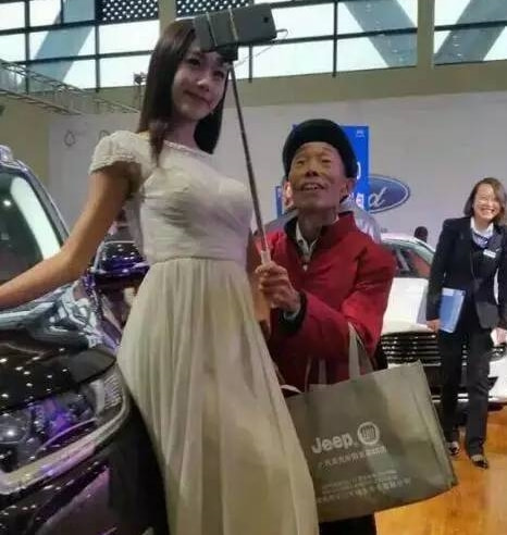 轻松一刻午间版:做鸡很难,但你以为做鸭就容易吗? 轻松一刻午间版:做鸡很难,但你以为做鸭就容易吗?