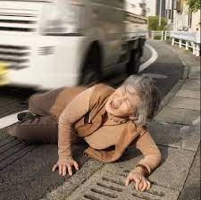 轻松一刻:单身女生的跨年准备动作,没眼看啊! 轻松一刻:单身女生的跨年准备动作,没眼看啊!