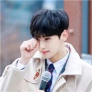 好听的男生微信昵称：亡鱼深海花夕拾