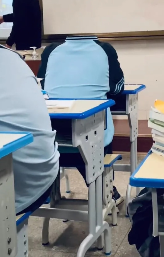 轻松一刻:据说脱了bra和胖次,2022就没有凶兆和苦头? 轻松一刻:据说脱了bra和胖次,2022就没有凶兆和苦头?