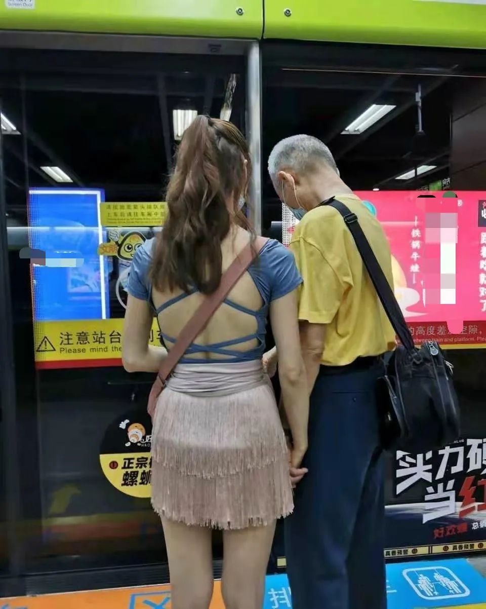 轻松一刻:据说脱了bra和胖次,2022就没有凶兆和苦头? 轻松一刻:据说脱了bra和胖次,2022就没有凶兆和苦头?