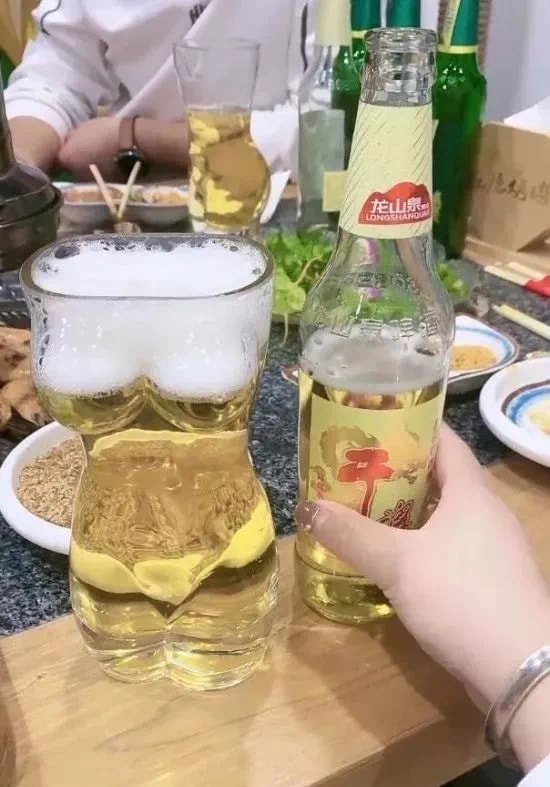 轻松一刻:亲妈都拿来博眼球,真是"孝"到我了 轻松一刻:亲妈都拿来博眼球,真是"孝"到我了