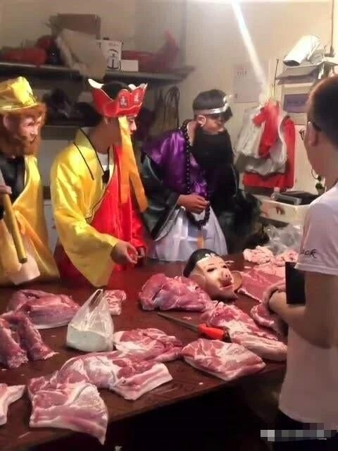 轻松一刻:亲妈都拿来博眼球,真是"孝"到我了 轻松一刻:亲妈都拿来博眼球,真是"孝"到我了