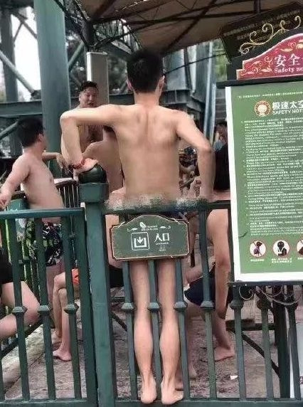 轻松一刻:亲妈都拿来博眼球,真是"孝"到我了 轻松一刻:亲妈都拿来博眼球,真是"孝"到我了