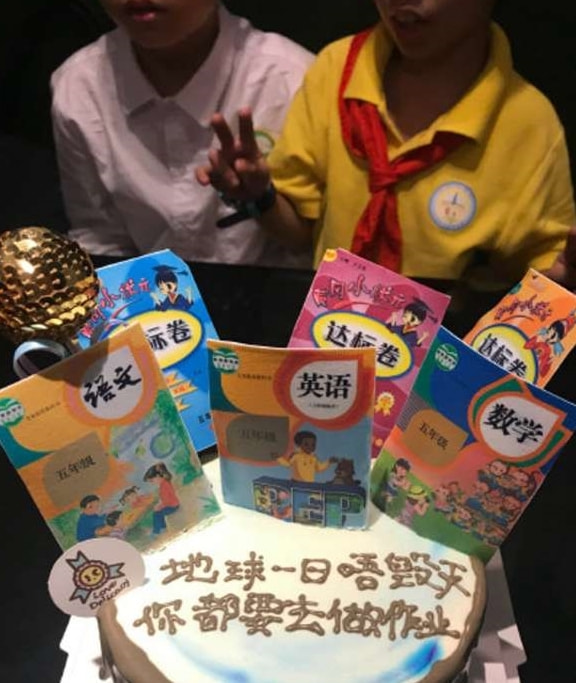 轻松一刻:嘴上很诚实,身体却很配合 轻松一刻:嘴上很诚实,身体却很配合