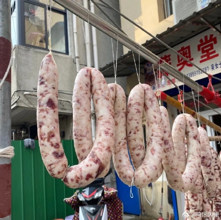 轻松一刻:嘴上很诚实,身体却很配合 轻松一刻:嘴上很诚实,身体却很配合