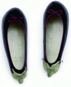 茄子也能做鞋子呢 茄子也能做鞋子呢