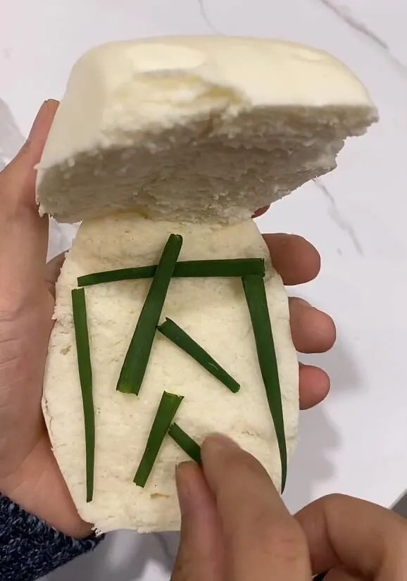 这些靓女身上有两个季节 这些靓女身上有两个季节