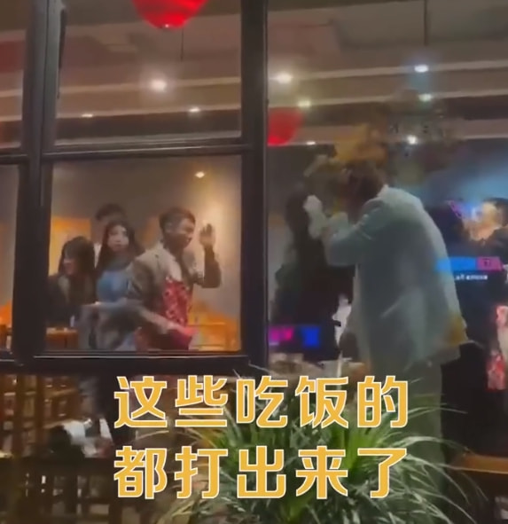 轻松一刻:流水的嫩模,铁打的小李子 轻松一刻:流水的嫩模,铁打的小李子