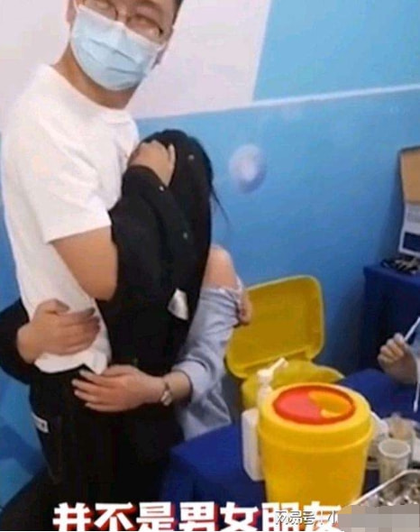 轻松一刻:流水的嫩模,铁打的小李子 轻松一刻:流水的嫩模,铁打的小李子