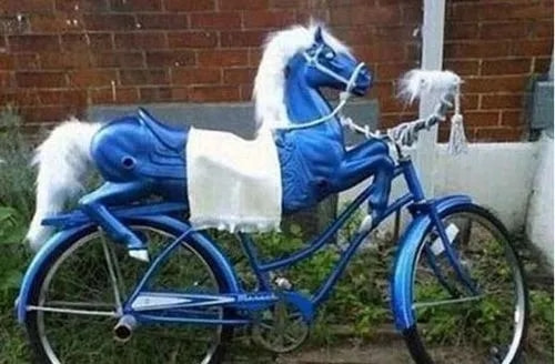 轻松一刻:见过当花瓶的,没见过当球瓶的! 轻松一刻:见过当花瓶的,没见过当球瓶的!