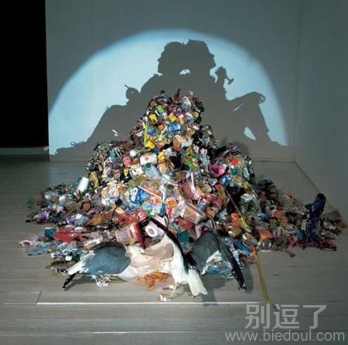 垃圾堆里的恋人，厉害