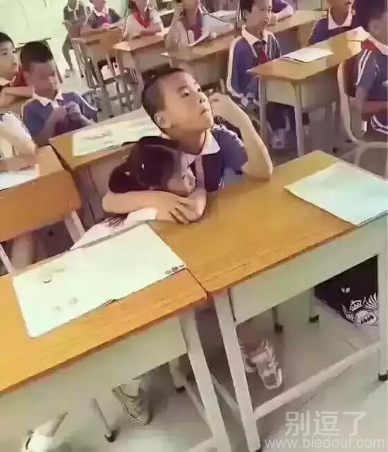 霸道总裁范... 霸道总裁范...