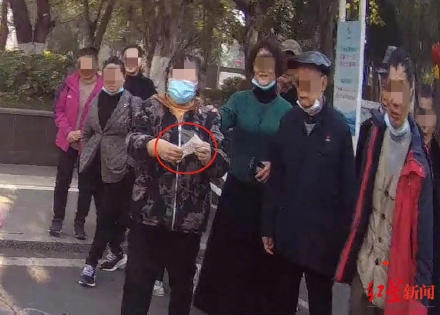 轻松一刻:今年的小目标是捡到1个亿! 轻松一刻:今年的小目标是捡到1个亿!