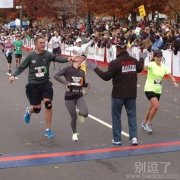 让开让开我先到的! 让开让开我先到的!