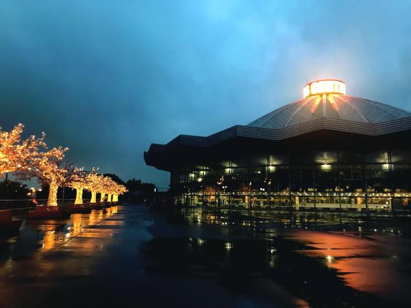 是不是背着我买辣条了? 是不是背着我买辣条了?