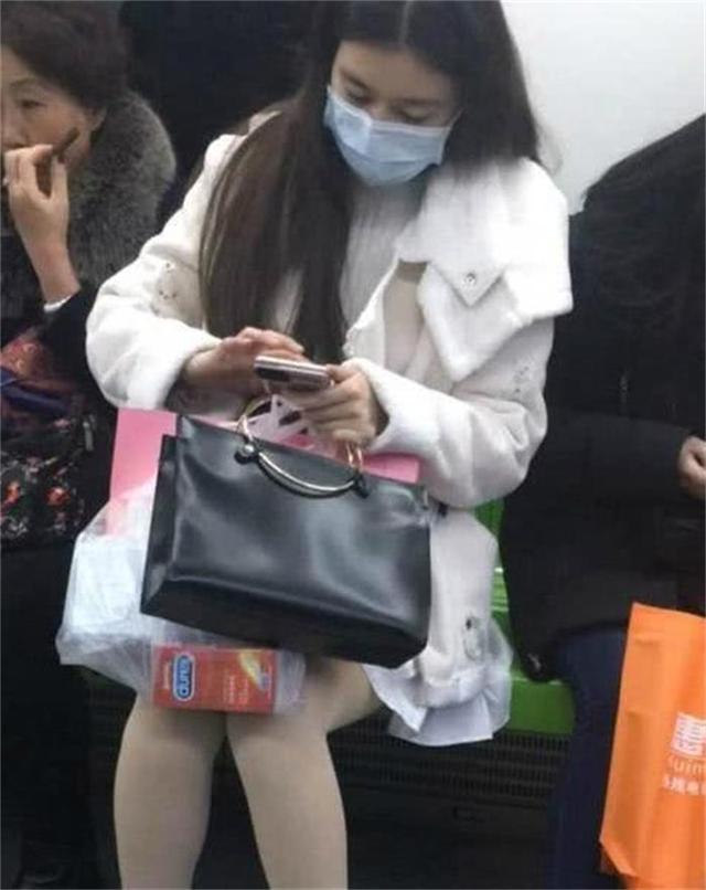 侄女"倒数第一"试卷火了,老师凌乱了,网友:智商超越地球人 侄女"倒数第一"试卷火了,老师凌乱了,网友:智商超越地球人