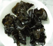 小时候黑木耳都是可以吃的