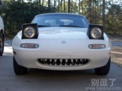 食人鱼造型汽车，好萌