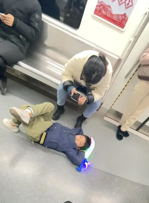 轻松一刻:中国人不骂中国人,除非忍不住 轻松一刻:中国人不骂中国人,除非忍不住