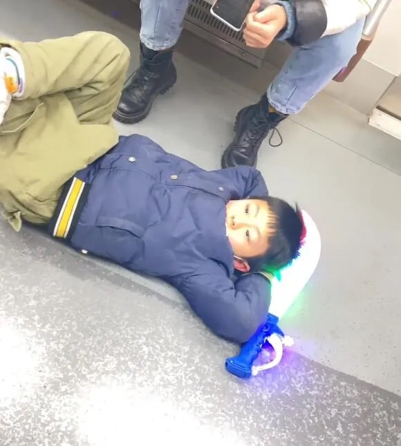 轻松一刻:中国人不骂中国人,除非忍不住 轻松一刻:中国人不骂中国人,除非忍不住
