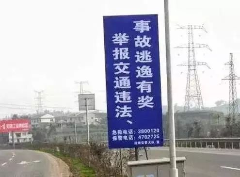 “参加前女友婚礼,新郎这表情啥意思?”有点胆颤啊!哈哈哈 “参加前女友婚礼,新郎这表情啥意思?”有点胆颤啊!哈哈哈