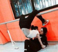 把妹子还给我们行么 把妹子还给我们行么