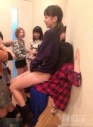 妹子们这都玩的啥