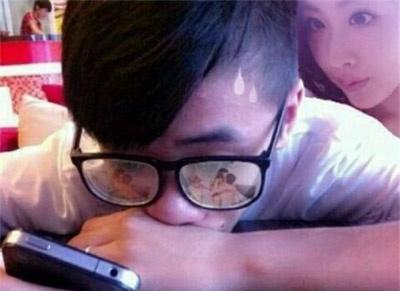 内涵集:小哥的眼镜 内涵集:小哥的眼镜