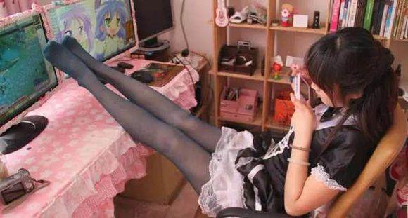 内涵段子,搞笑笑话:不要带太小的孩子去吃臭豆腐 内涵段子,搞笑笑话:不要带太小的孩子去吃臭豆腐