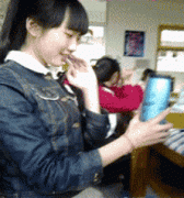 姑娘你这么疯家里人知道吗