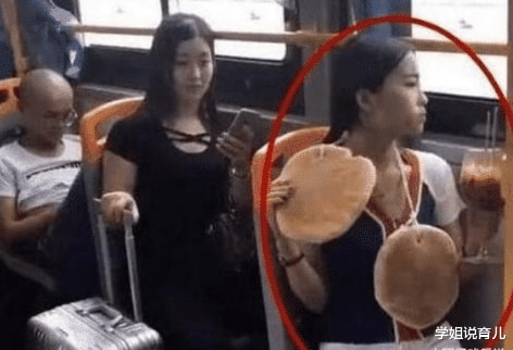 网友神回复:我更支持郑女士,因为郑女士的道理大,笑死了哈哈 网友神回复:我更支持郑女士,因为郑女士的道理大,笑死了哈哈