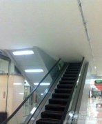 往死路里走得电梯 往死路里走得电梯