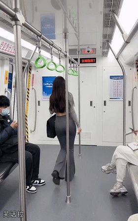 这个视角,你是电车之狼吗 这个视角,你是电车之狼吗