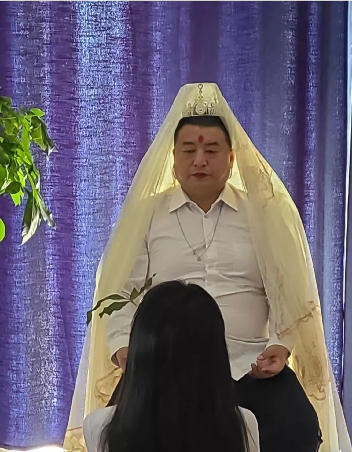 轻松一刻:我把家乡当根,家乡把我当祸根! 轻松一刻:我把家乡当根,家乡把我当祸根!