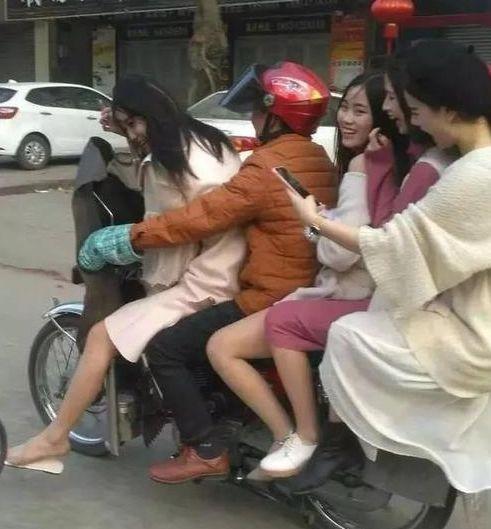 “北方人的内裤和南方人的不一样?”作为北方人的我表示没见过 “北方人的内裤和南方人的不一样?”作为北方人的我表示没见过