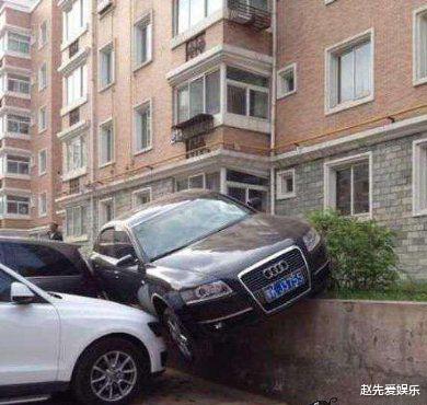 “去女友家做客,发现她妹妹正在做瑜伽,这个动作看的我好尴尬”哈哈哈 “去女友家做客,发现她妹妹正在做瑜伽,这个动作看的我好尴尬”哈哈哈