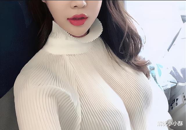 “今天公司新来了一位女同事,我觉得她穿职业装应该会更好看”哈哈哈 “今天公司新来了一位女同事,我觉得她穿职业装应该会更好看”哈哈哈