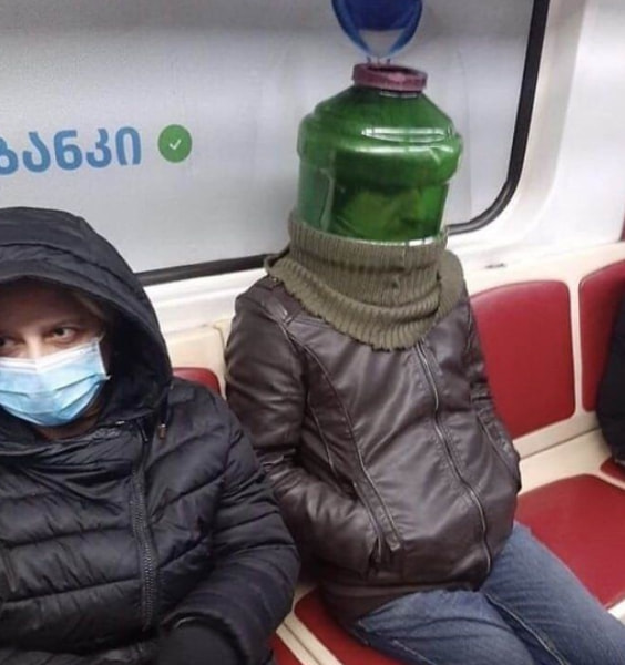 轻松一刻:注意!取钱时一定要遮挡,否则会被人笑话 轻松一刻:注意!取钱时一定要遮挡,否则会被人笑话