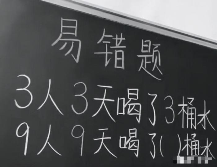 女同事下班约我去KTV,等我赶到怎么就她一个人在啊?是暗示我什么吗?哈哈哈 女同事下班约我去KTV,等我赶到怎么就她一个人在啊?是暗示我什么吗?哈哈哈