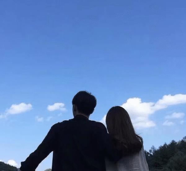 幽默笑话: 小姨和一个美国人结婚了, 婚后小姨15天没出过门… 幽默笑话: 小姨和一个美国人结婚了, 婚后小姨15天没出过门…